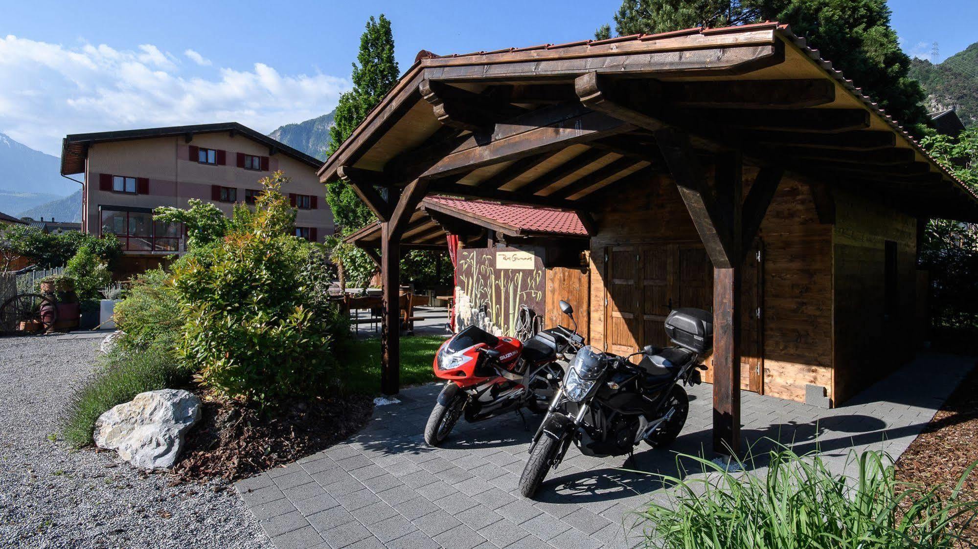 Reves Gourmands, Hotellerie & Gastronomie Vernayaz Exterior foto